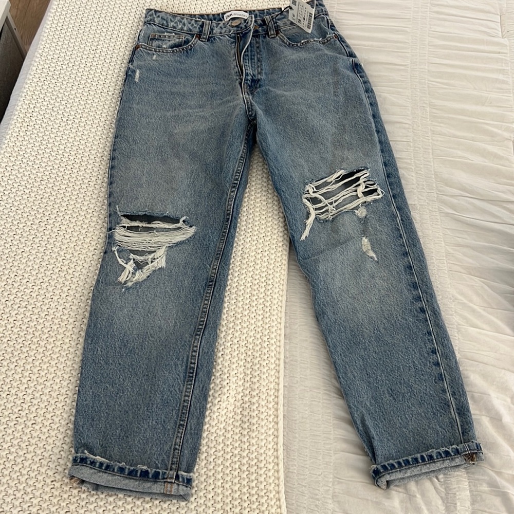Zara ripped mom jeans